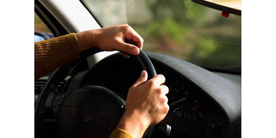 Новшества для водителей, клиентов мобильных операторов и родителей. Что изменится в Беларуси с 1 апреля