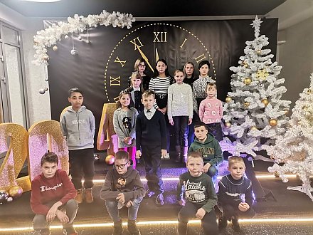 Ребята из Вороновского района побывали в новогодней сказке. В благотворительном празднике принял участие председатель облисполкома Владимир Караник 