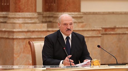 "Они без работы не останутся, они не враги" - Лукашенко о тех, кто не попадет в новый состав правительства