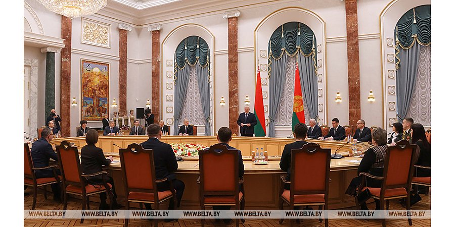 Александр Лукашенко: белорусской науке есть чем гордиться, но нет времени почивать на лаврах