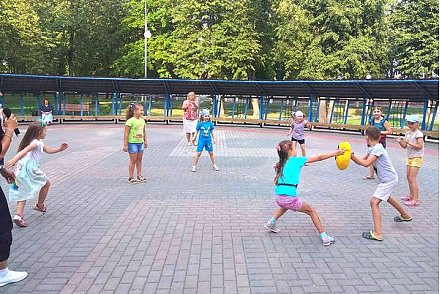 Радужное настроение. На летней эстраде г.п. Вороново 3 августа здорово отдохнула детвора (Фотоотчет)