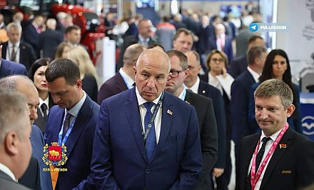 Губернатор Гродненской области Юрий Караев посетил международную выставку «ИННОПРОМ»
