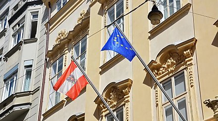 В Австрии заявили о проблемах, вызванных привилегированным положением беженцев из Украины