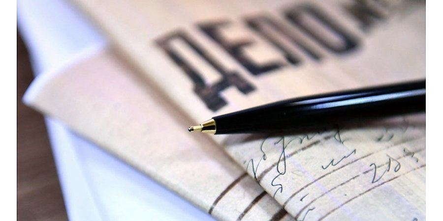 Сорвал со стены магазина флаг и бросил на землю. В отношении жителя Лиды возбудили уголовное дело за надругательство над государственным символом