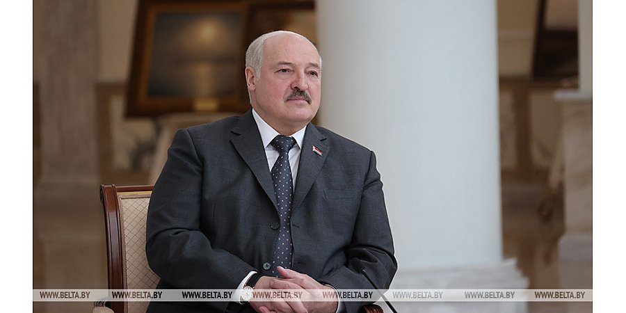Александр Лукашенко поддержал идею провести урок памяти и согласился выступить в роли учителя