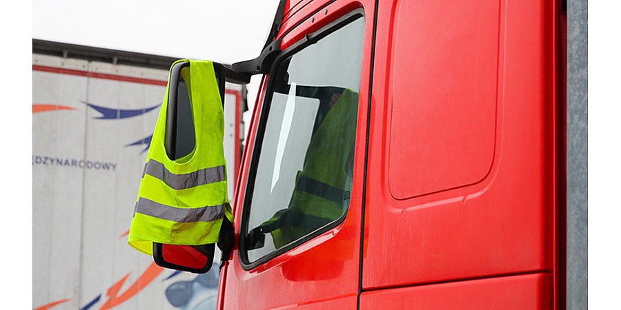 В Беларуси установлен тариф при въезде грузовиков из ЕС в места перецепки