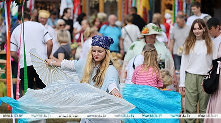 Конкурс "Купальская краса" и мастер-классы от фудблогера: как работает молодежная площадка в Александрии 