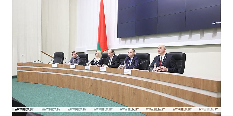 Встречи с людьми, патриотические проекты. Как будут работать депутаты Гродненского областного Совета