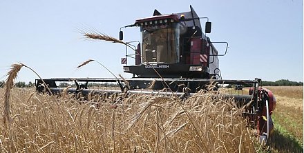 Александр Лукашенко: наш народ всегда высоко ценил нелегкий труд на сельской ниве