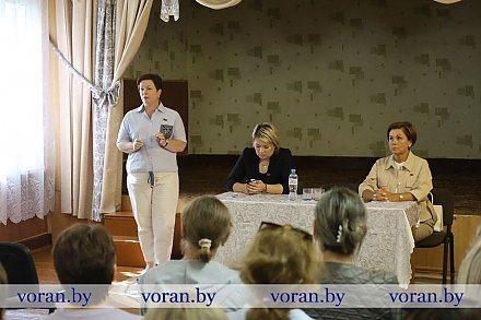 Депутат Палаты представителей Национального собрания Надежда Хальцова с рабочим визитом посетила Вороновский район