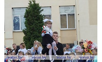 ФОТОФАКТ. 1 сентября в школах Вороновщины прозвенел первый звонок