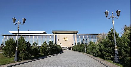 Торговлю и поставщиков будут штрафовать за отсутствие в продаже овощей. Александр Лукашенко подписал новый закон