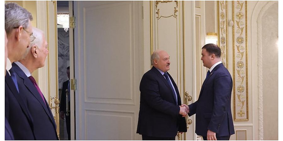 Резервов предостаточно. Александр Лукашенко видит серьезный потенциал для роста товарооборота с Омской областью России