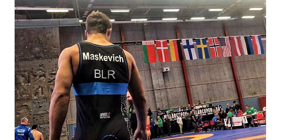 Белорус Кирилл Маскевич выиграл серебряную медаль ЧЕ по борьбе в Польше