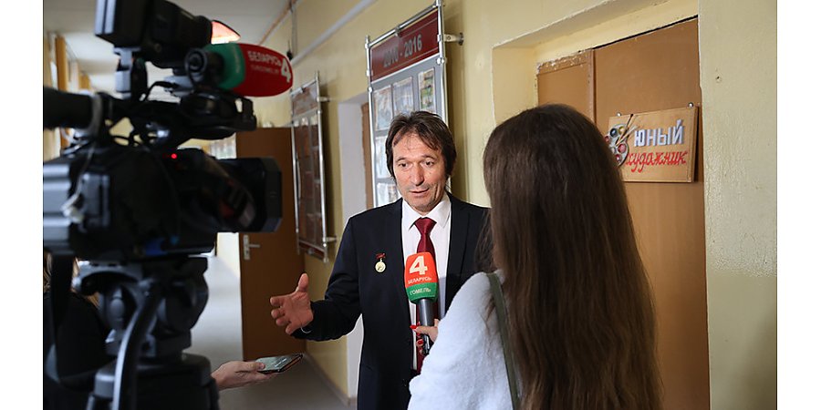 "В лучшем, доступном и качественном виде". Учитель года Беларуси о нашей системе образования