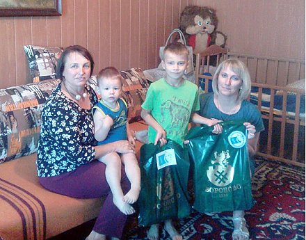Вороновская организация Белорусского союза женщин помогла детям собраться в школу
