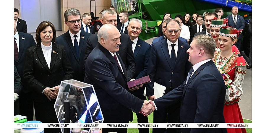 Проверка боеготовности, Совет мира, Знак качества и важные кадры. Итоги недели Президента