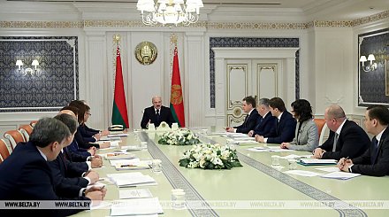 Лукашенко встретился с руководством крупнейших государственных СМИ