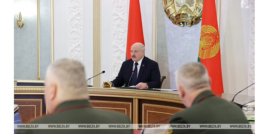 Александр Лукашенко прогнозирует высокое обострение угроз военной безопасности Беларуси