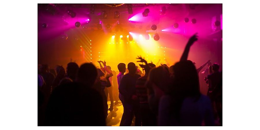 Поссорились из-за девушки. Драка в ночном клубе закончилась тяжелыми травмами