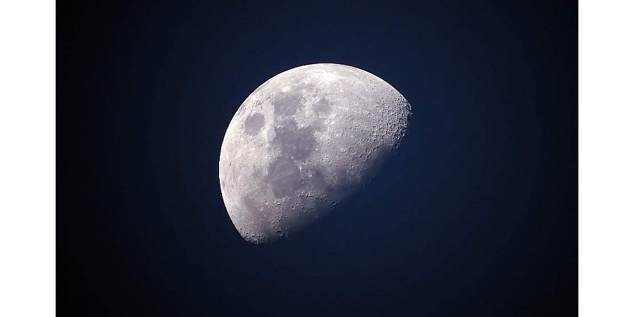 SpaceX отправит к Луне оплаченный криптовалютой спутник