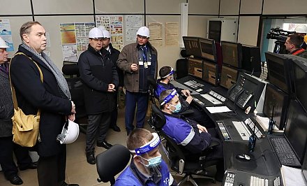 Модернизация производства и новый инвестпроект. Премьер-министр Беларуси Роман Головченко посетил ОАО «Гродно Азот»