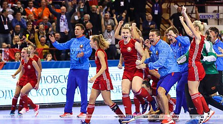 Лукашенко поздравил женскую сборную Беларуси с победой на ЧЕ по индор-хоккею