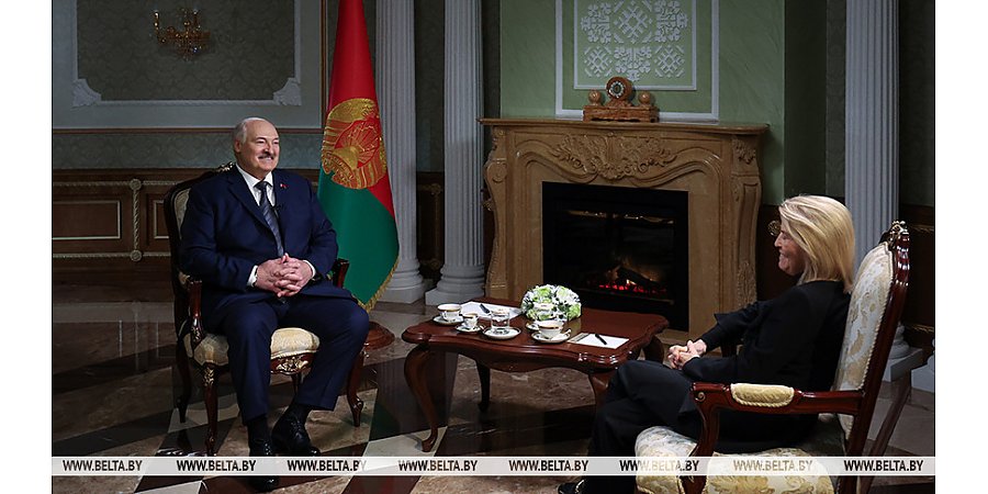 Александр Лукашенко дал интервью американской телекомпании "Ньюсмакс"