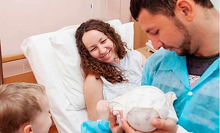 Минздрав утвердил регламент посещения роддомов