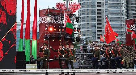 Александр Лукашенко прибыл на военный парад в честь 80-летия Великой Победы в Минске