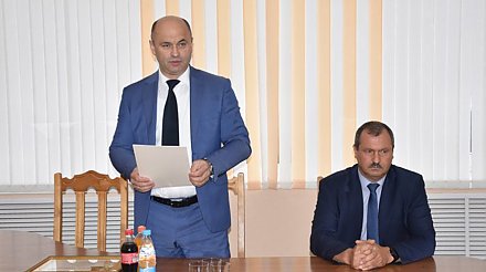 Министр промышленности Беларуси представил коллективу холдинга "Лидсельмаш" нового руководителя