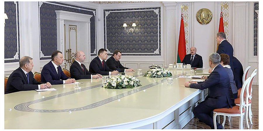 Александр Лукашенко рассмотрел кадровые вопросы