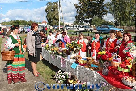 На пагародзенскiм кірмашы ўсяго было для душы