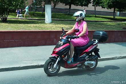 Водите мопед, скутер или квадроцикл? Готовьтесь уплатить транспортный налог в 2023 г.