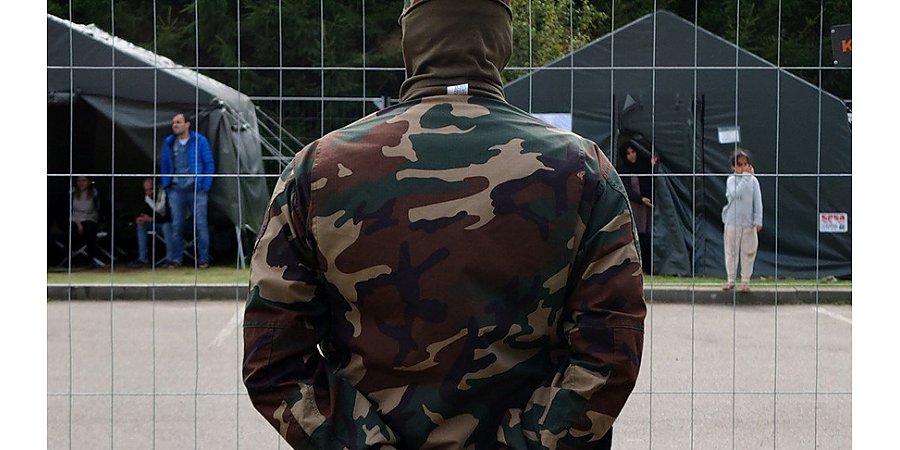 В Литве в лагере для мигрантов произошли беспорядки, охрана применила слезоточивый газ