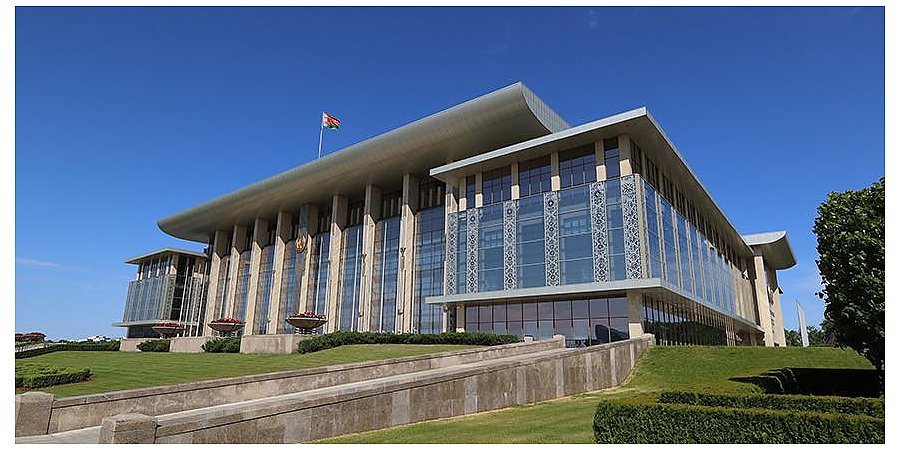 Александр Лукашенко поздравил народ Украины и заявил о готовности сделать все для прекращения конфронтации