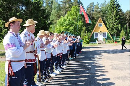 В третий раз «Робинзонада» собрала любителей туризма в детском оздоровительном лагере «Ромашка» (Фото, Дополнено)
