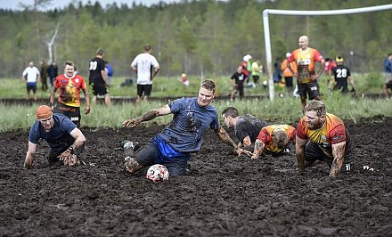 Соревнования по болотному футболу пройдут в Березовке
