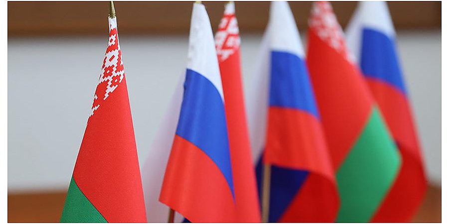 Александр Лукашенко направился с рабочим визитом в Россию