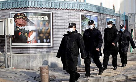 Число умерших от коронавируса в Китае достигло 490, заражены более 24,3 тыс. человек