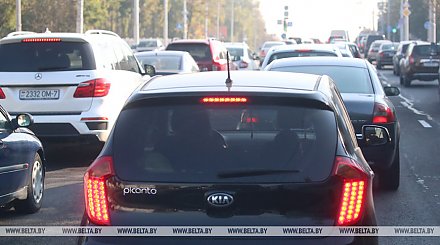 Плательщикам транспортного налога в 2021 году нужно будет внести авансовый платеж до 15 декабря