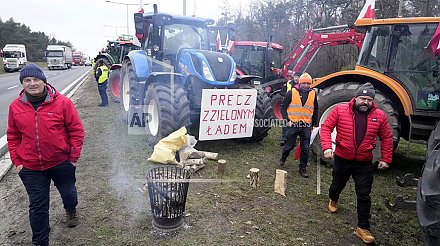 В Варшаве протестующие фермеры пытаются устроить стычки с полицией
