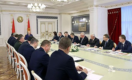 Тема недели: От уборочной кампании до ситуации на границе и санкций - Александр Лукашенко поставил задачи по актуальным вопросам
