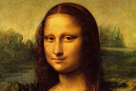 Мона Лиза всем улыбается по-разному, выяснили ученые