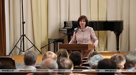 Наталья Кочанова встретилась с творческой интеллигенцией Беларуси