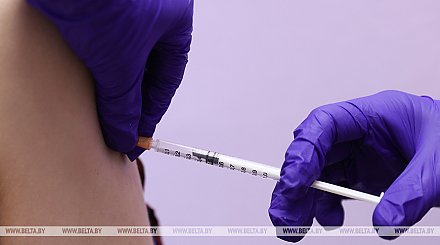 Более 6,57 млн жителей Беларуси прошли полный курс вакцинации против COVID-19