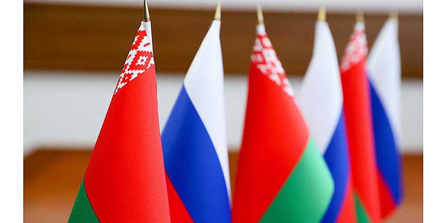 Александр Лукашенко о переговорах с Владимиром Путиным: мы очень серьезно погрузились в экономику и вопросы военно-промышленных комплексов