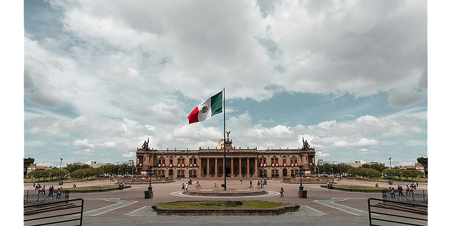 Мексика прекратила дипотношения с Эквадором после инцидента со штурмом посольства