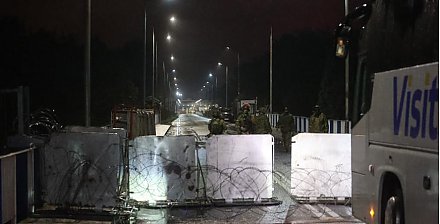 Польша закрыла границу с Беларусью