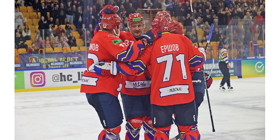 "Лида" выиграла пятый матч подряд в экстралиге и прервала победную серию "Металлурга"